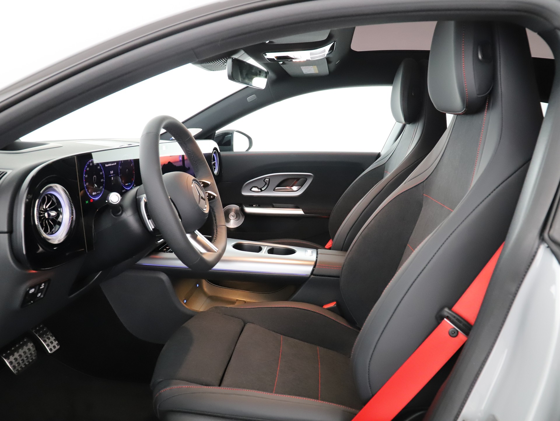 MERCEDES-BENZ CLA SB 220 4M 8G-DCT-image-8