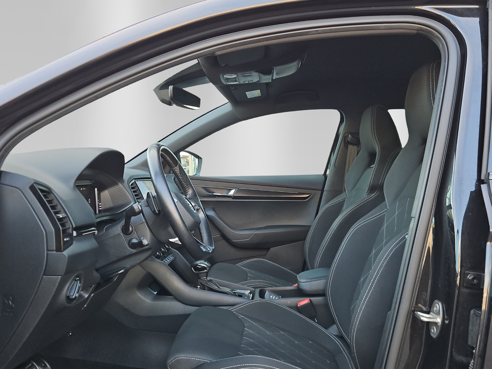 SKODA Karoq 2.0 TSI SportLine 4x4 DSG-image-5