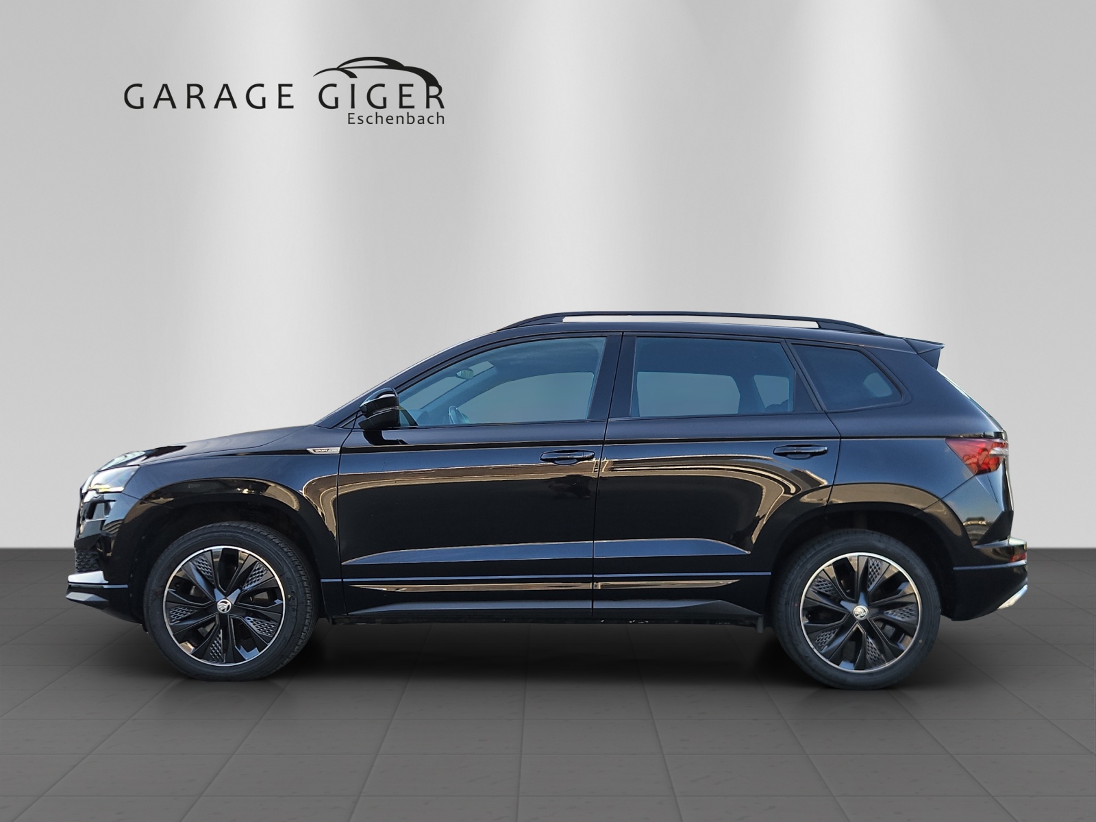 SKODA Karoq 2.0 TSI SportLine 4x4 DSG-image-1