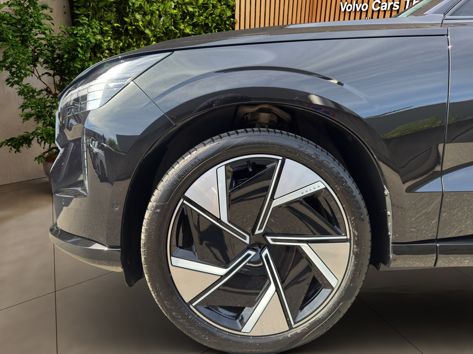 VOLVO EX90 Twin Performance Ultra AWD-image-7