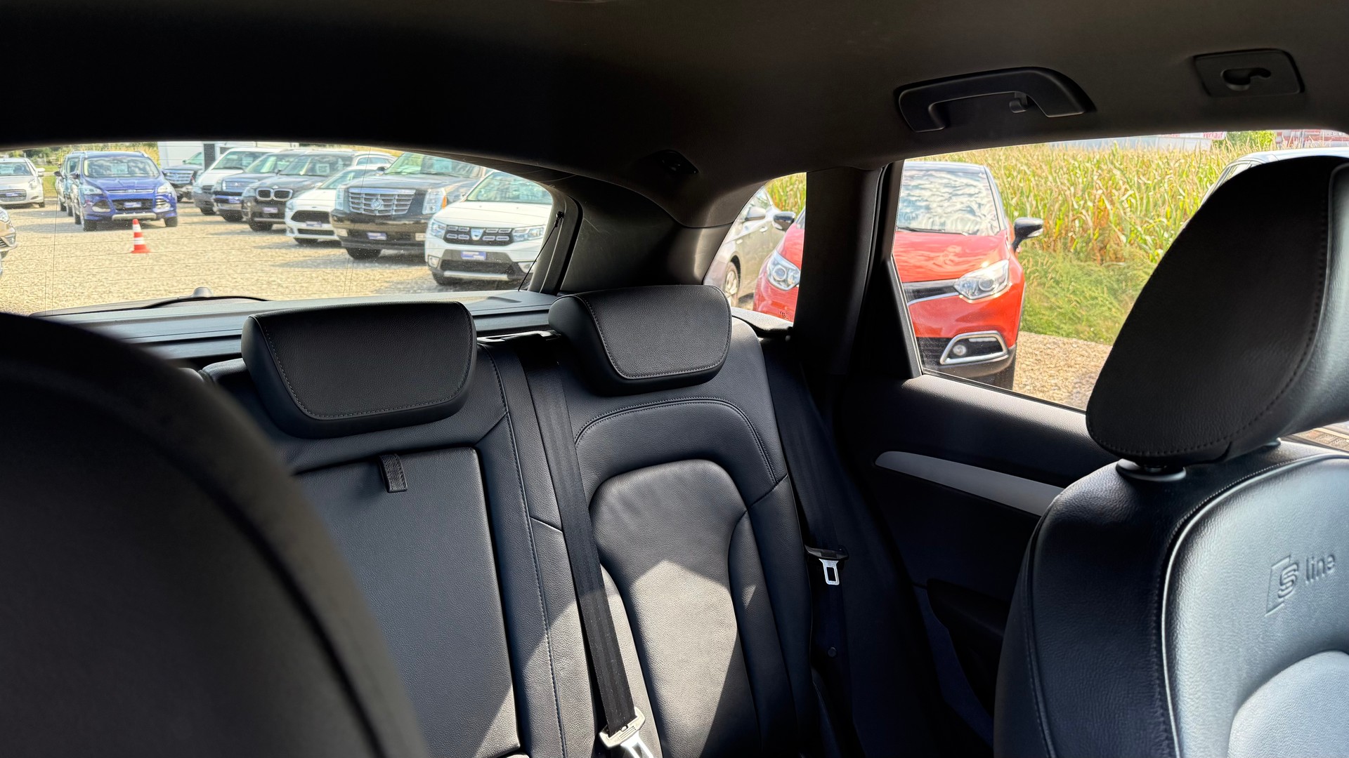 AUDI Q5 2.0 TFSI quattro S-tronic-image-11