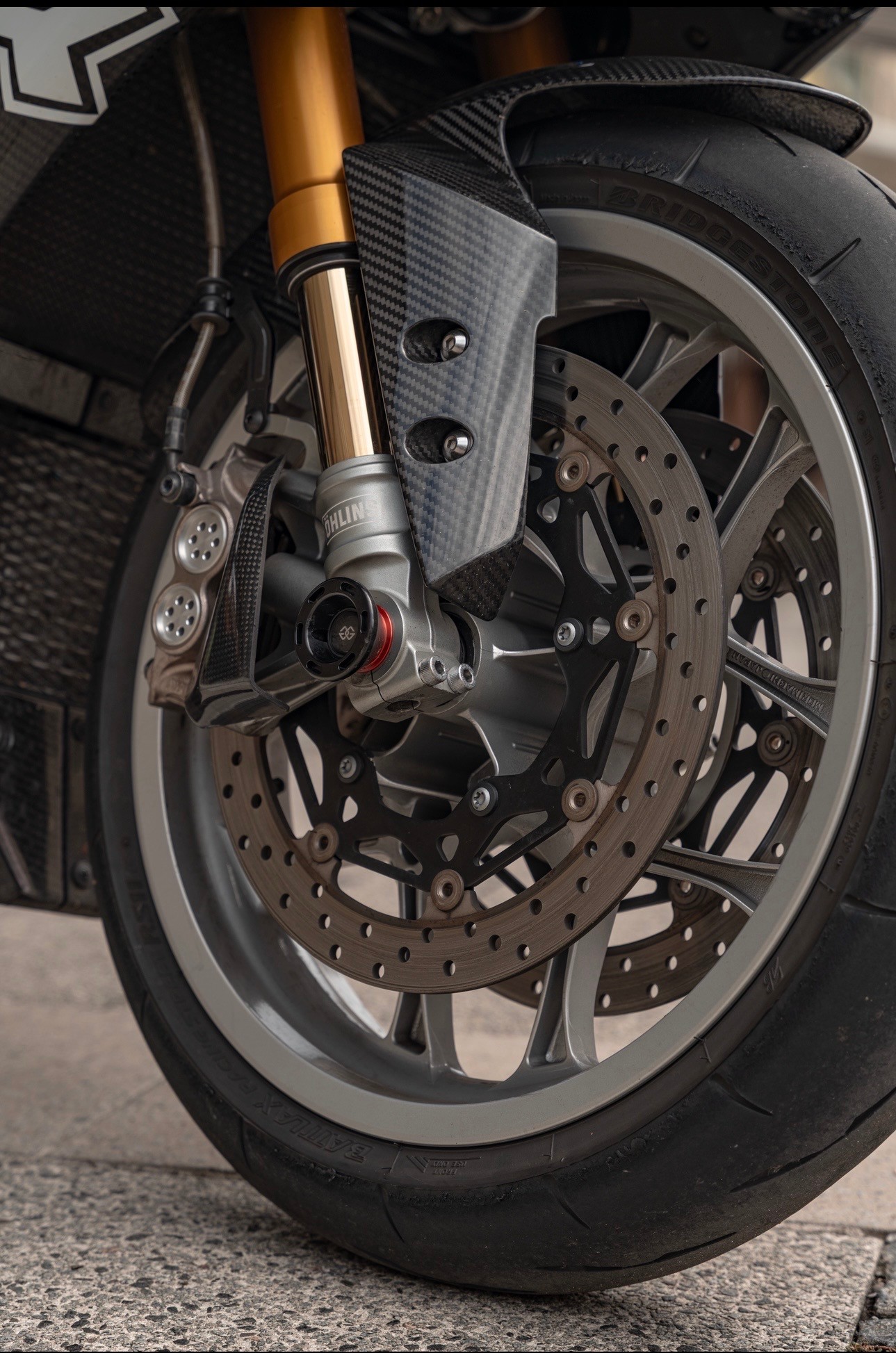 YAMAHA YZF-R1 M ABS-image-4