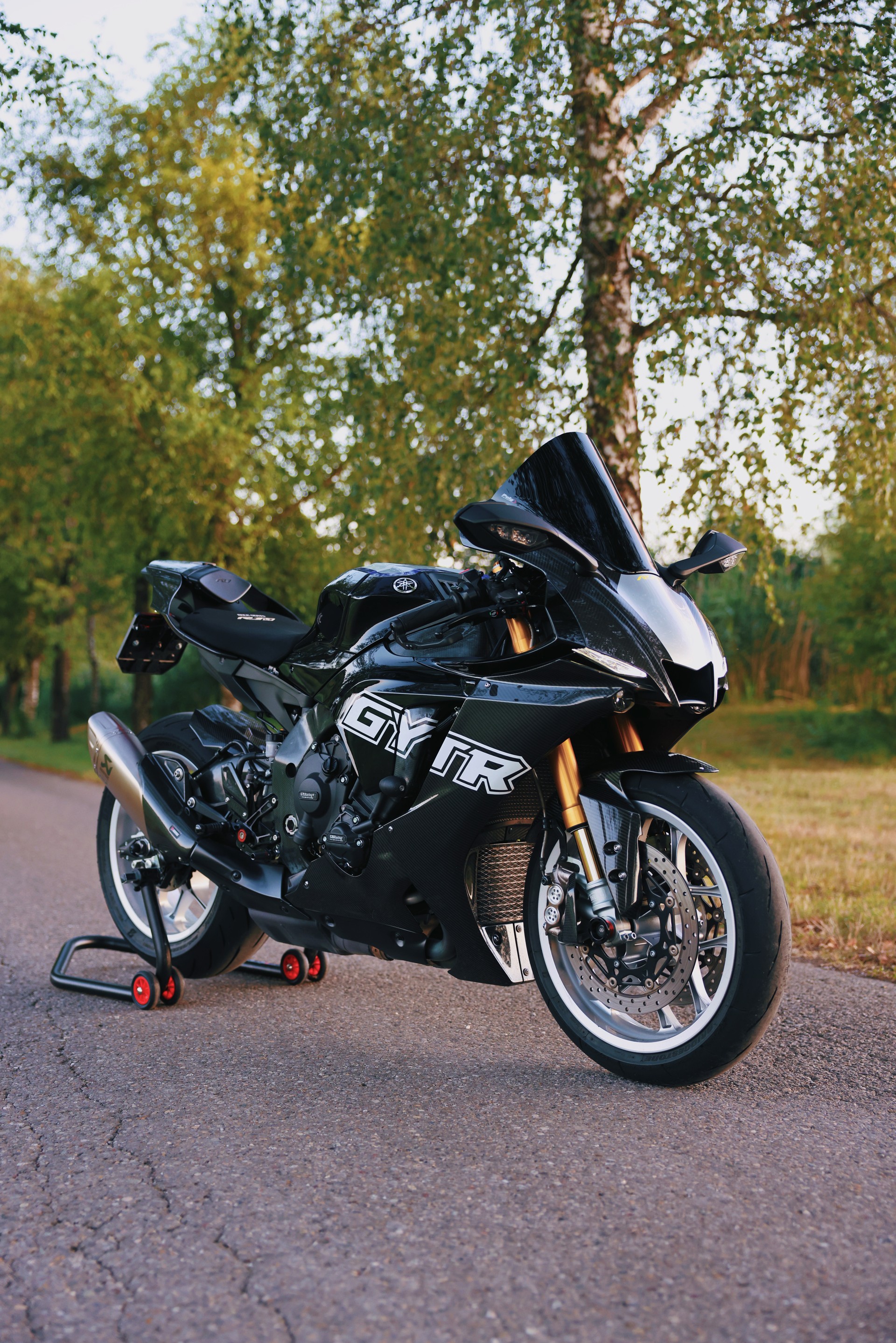 YAMAHA YZF-R1 M ABS-image-0