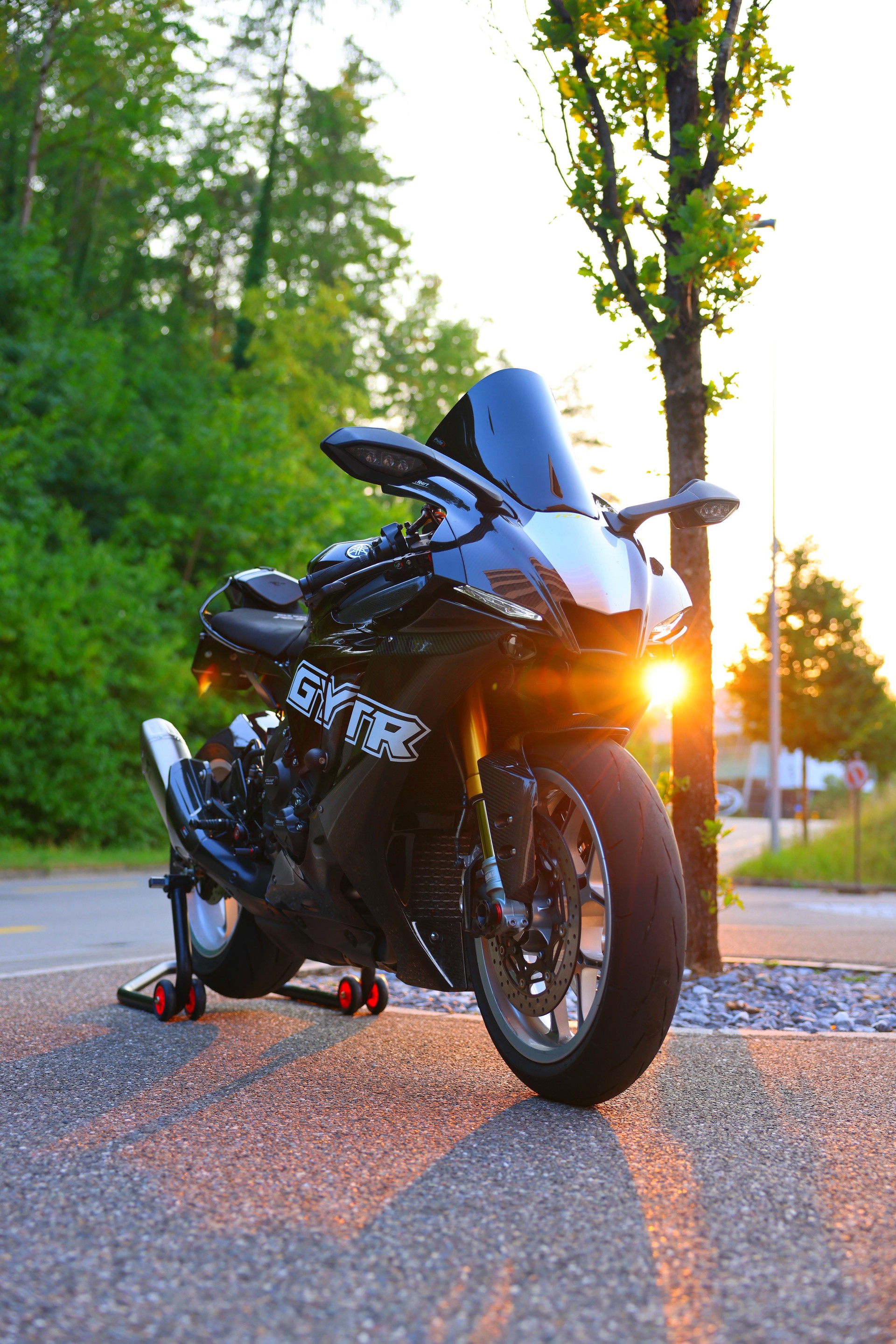 YAMAHA YZF-R1 M ABS-image-9