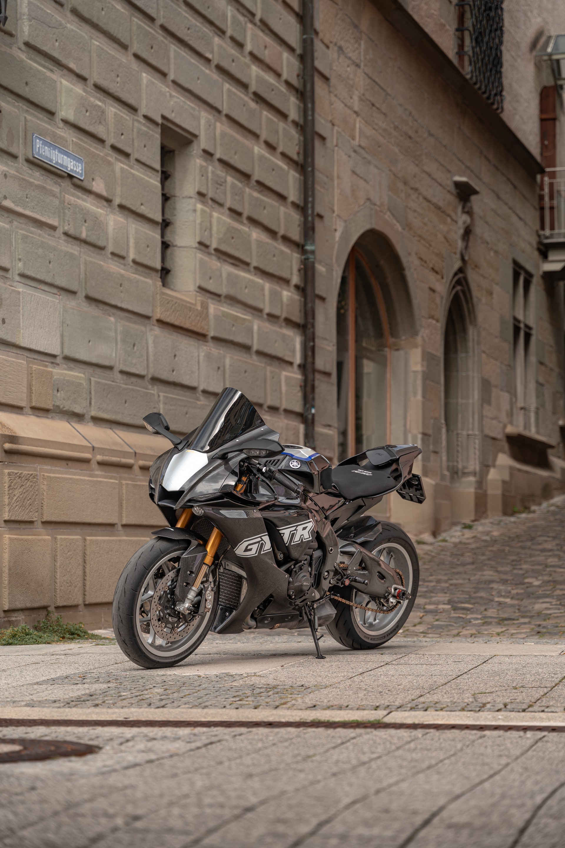 YAMAHA YZF-R1 M ABS-image-0