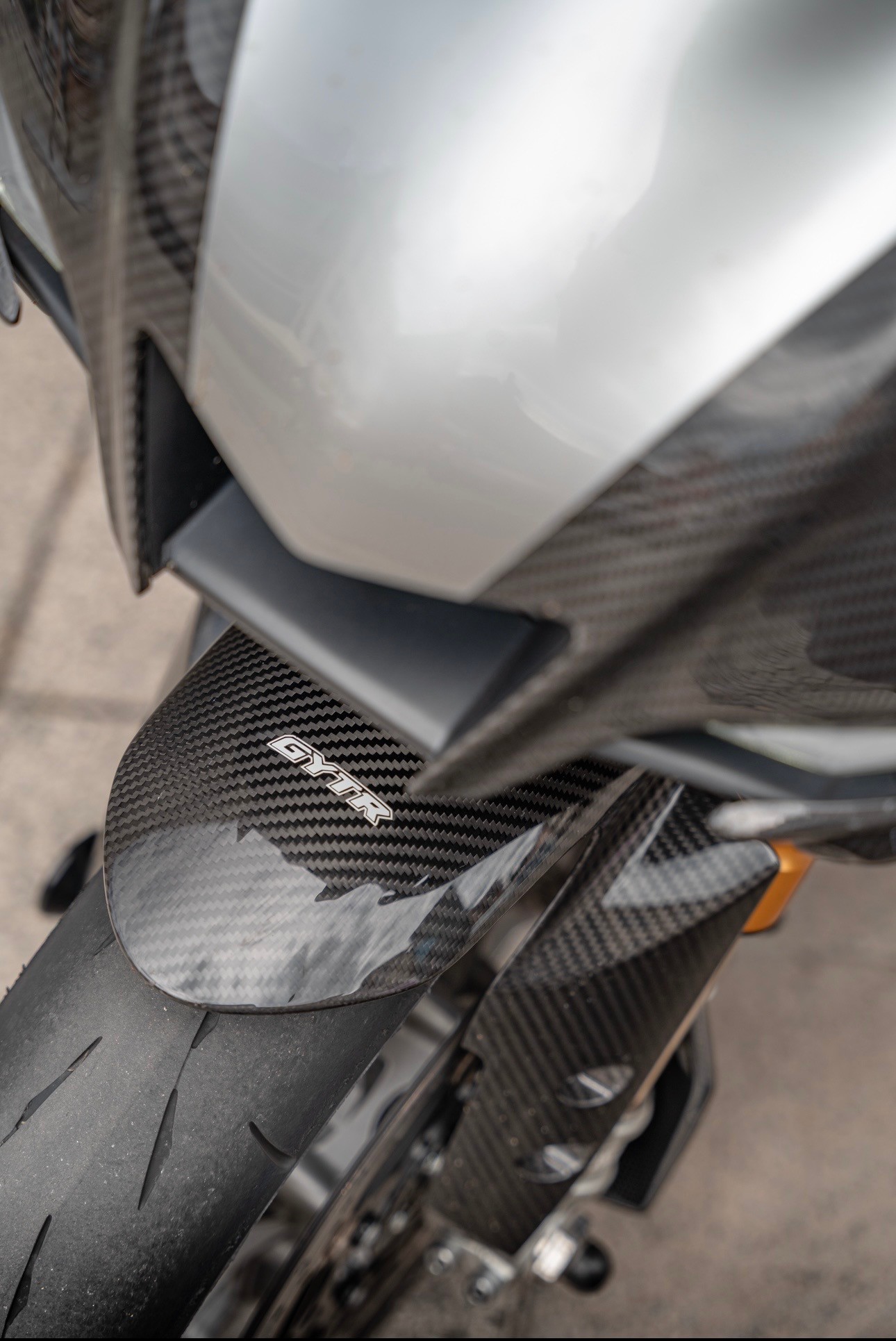 YAMAHA YZF-R1 M ABS-image-1