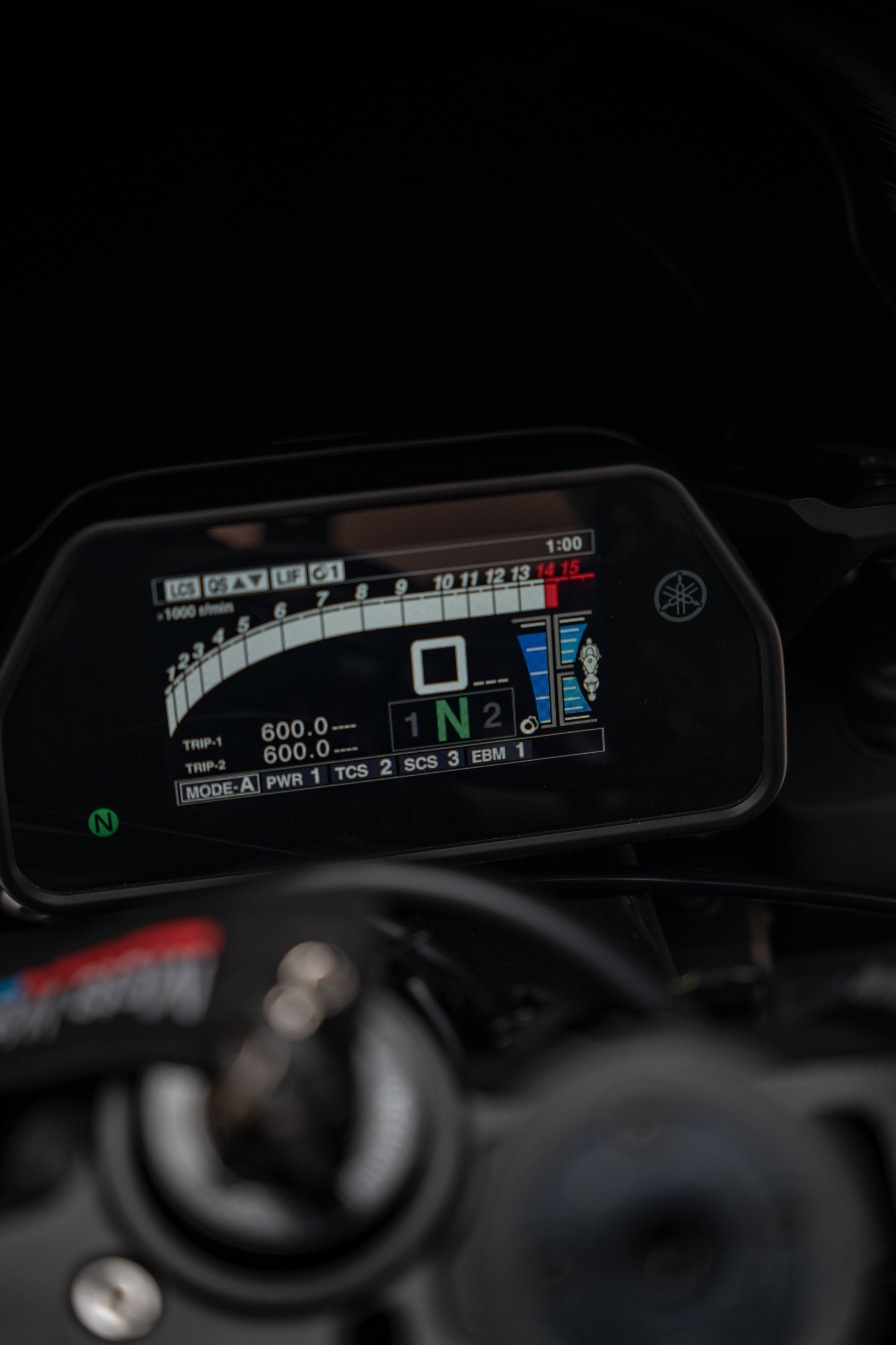 YAMAHA YZF-R1 M ABS-image-8