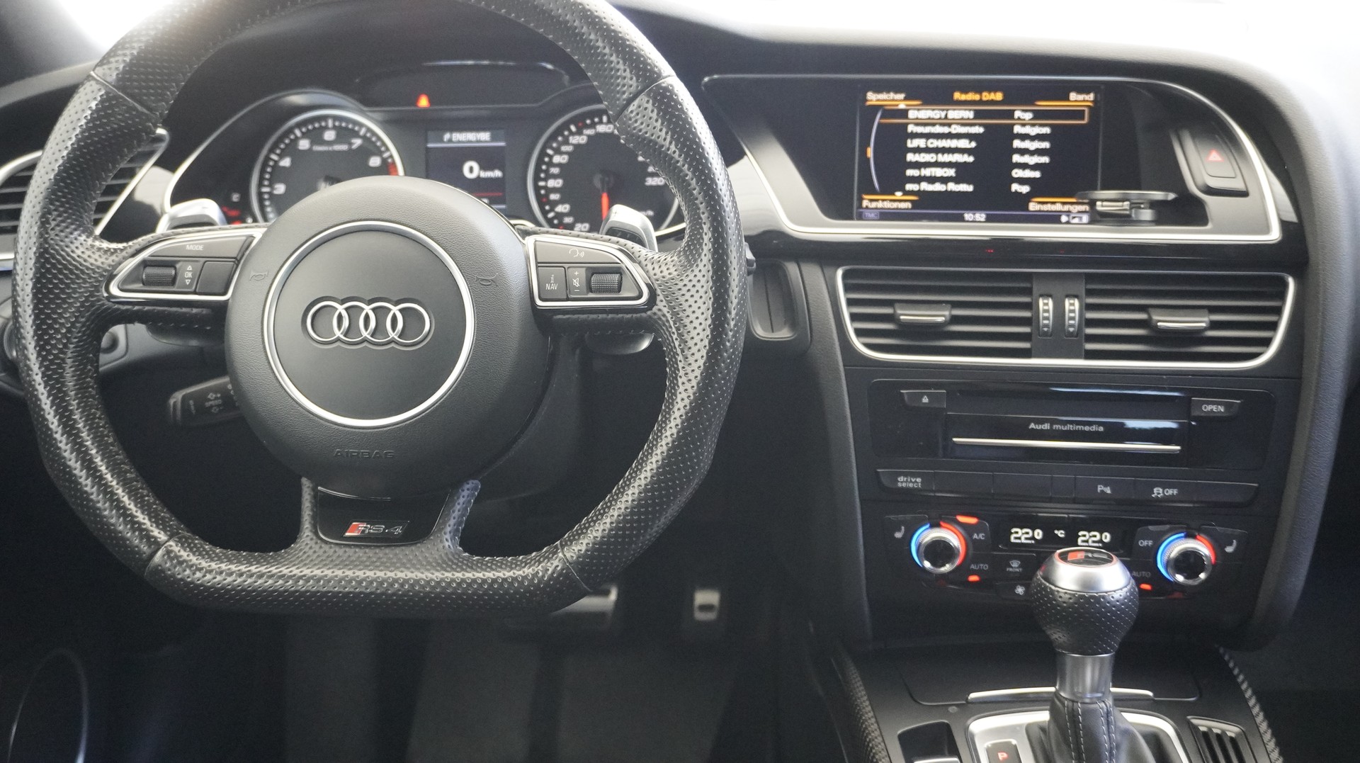 AUDI RS4 Avant 4.2 FSI V8 quattro S-tronic-showroom-element-2