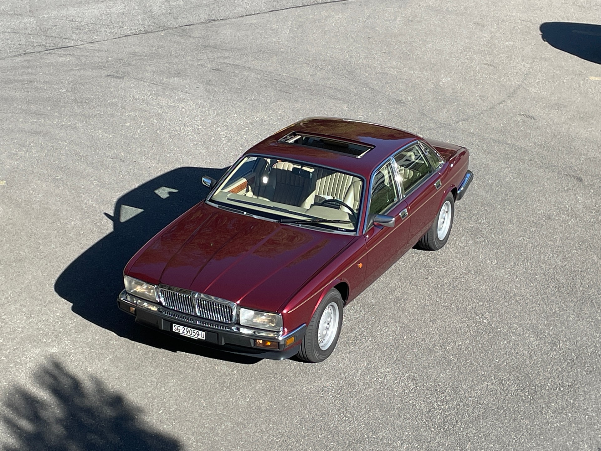 JAGUAR XJ6 4.0 Sovereign (XJ40)-image-14