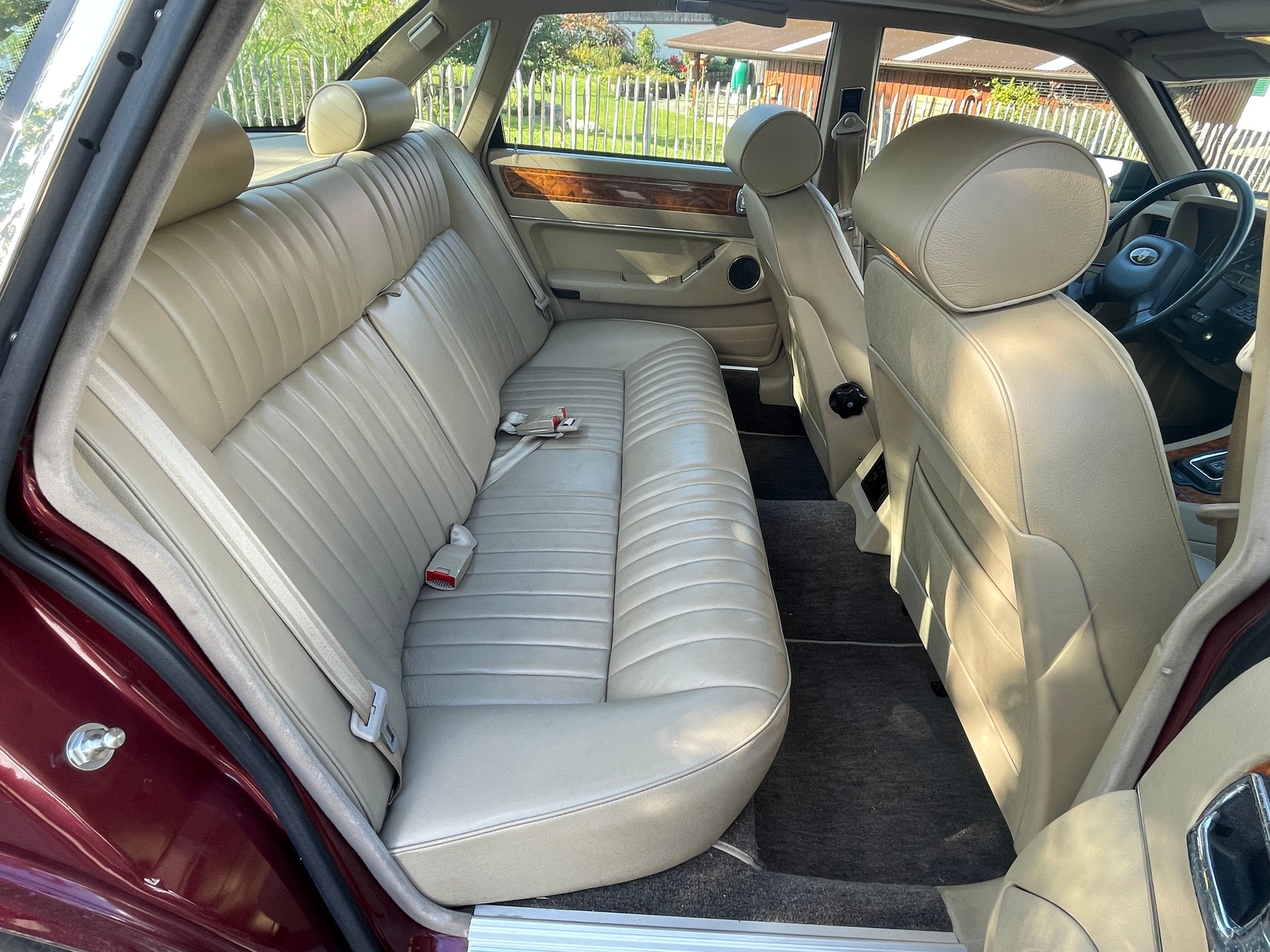 JAGUAR XJ6 4.0 Sovereign (XJ40)-image-11