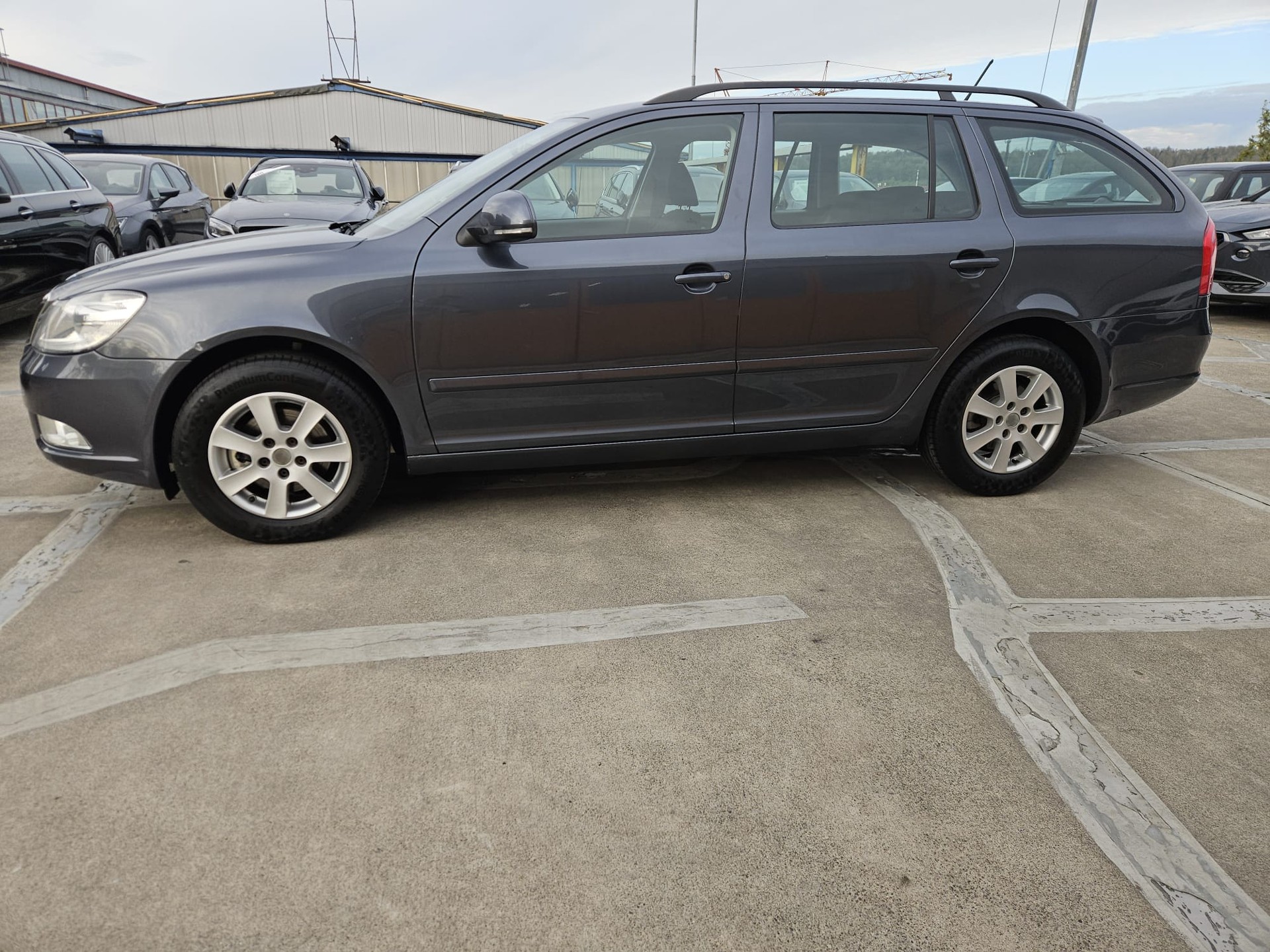 SKODA Octavia Combi 1.4 TSI Family-showroom-element-1