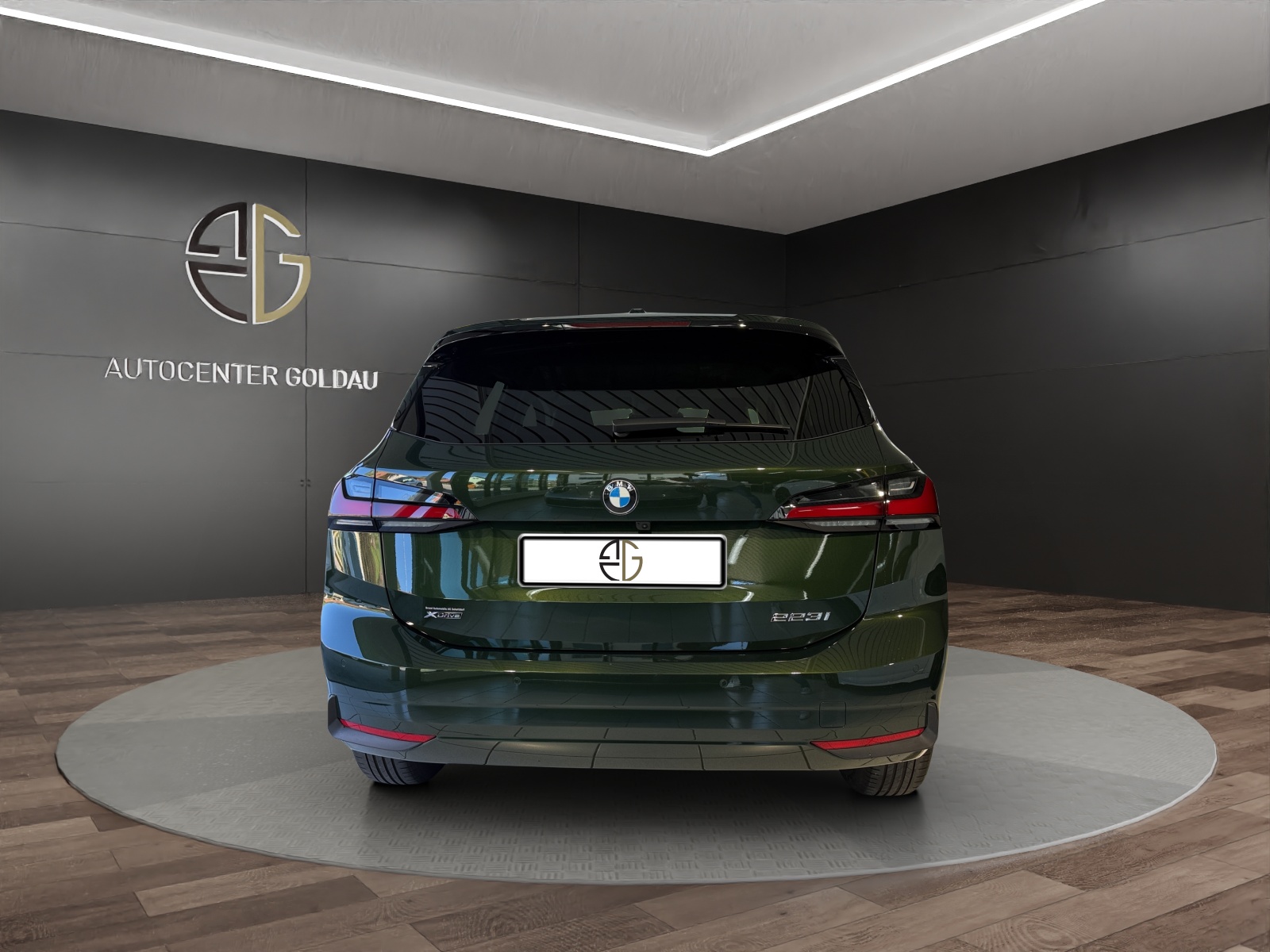 BMW 223i Active Tourer xDrive DKG-showroom-element-2