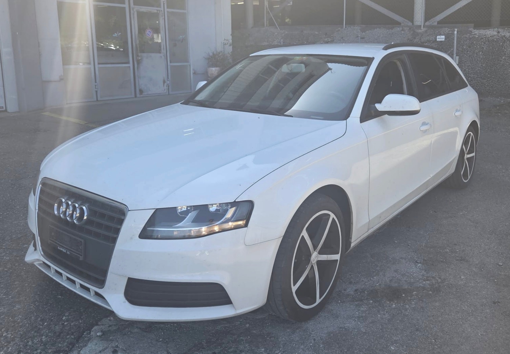 AUDI A4 Avant 2.0 TDI multitronic-image-1