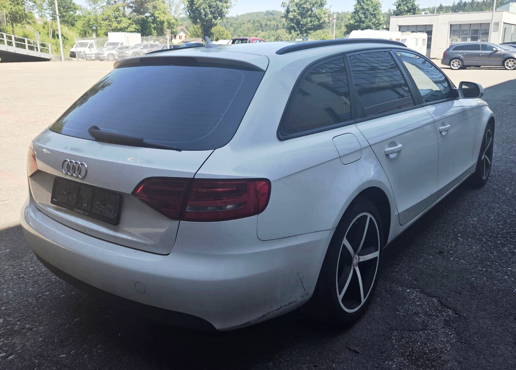 AUDI A4 Avant 2.0 TDI multitronic-image-3