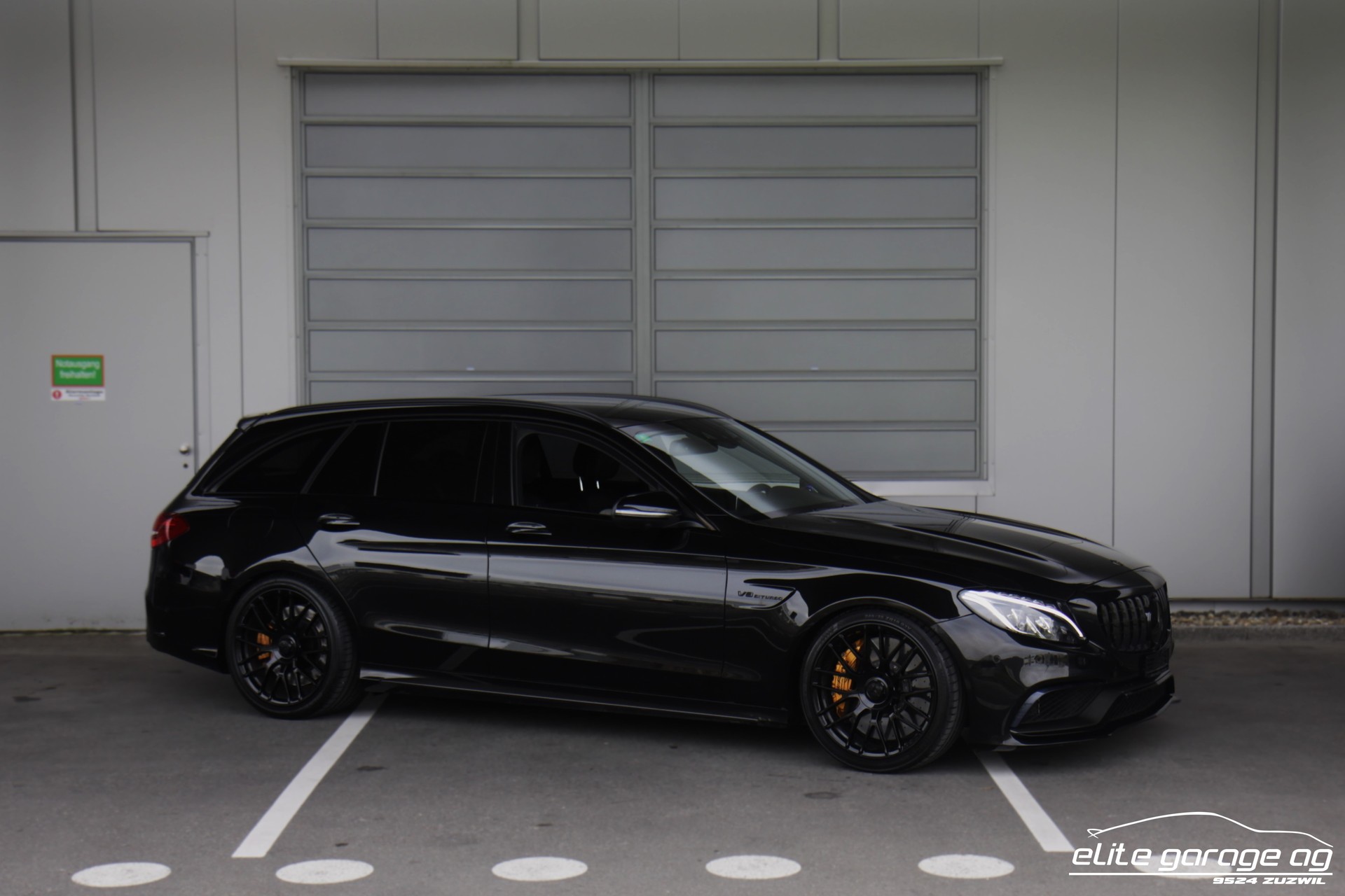 MERCEDES-BENZ C 63 S AMG Speedshift-image-6