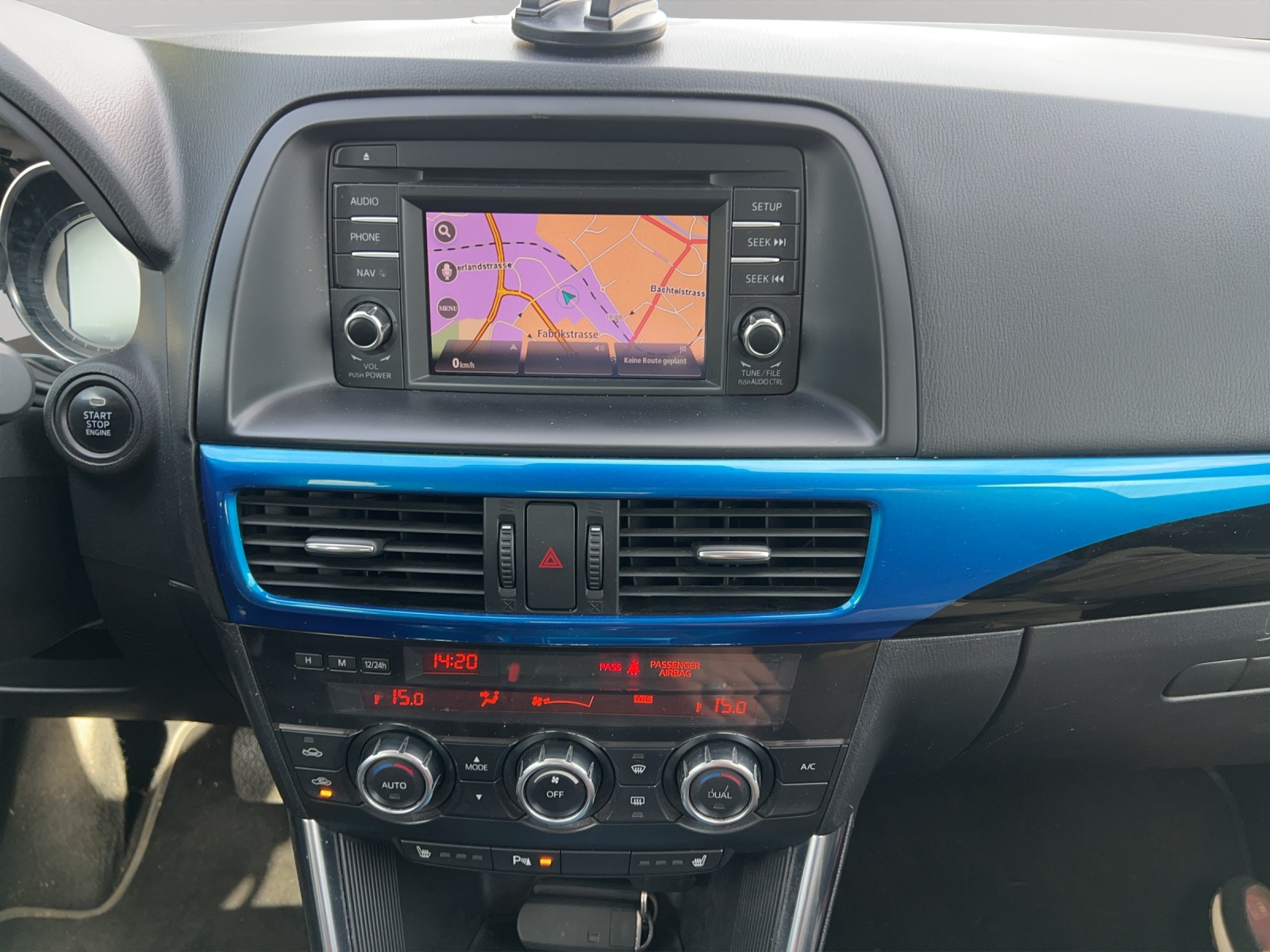 MAZDA CX-5 2.2 D HP Revolution AWD Automatic-image-8