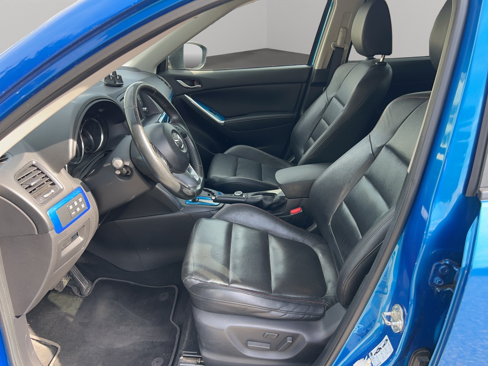 MAZDA CX-5 2.2 D HP Revolution AWD Automatic-image-10