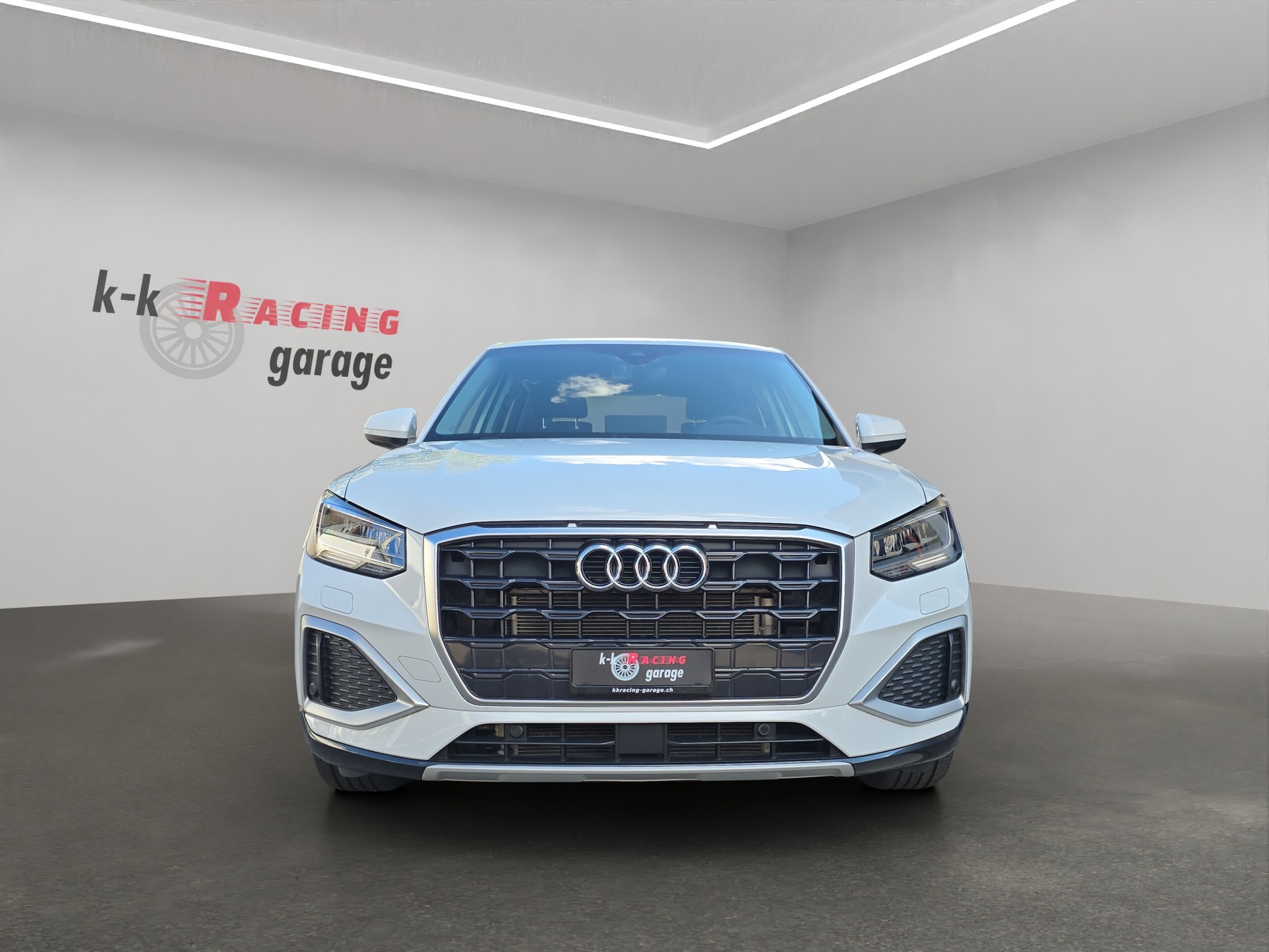 AUDI Q2 35 TFSI advanced S-tronic-showroom-element-1