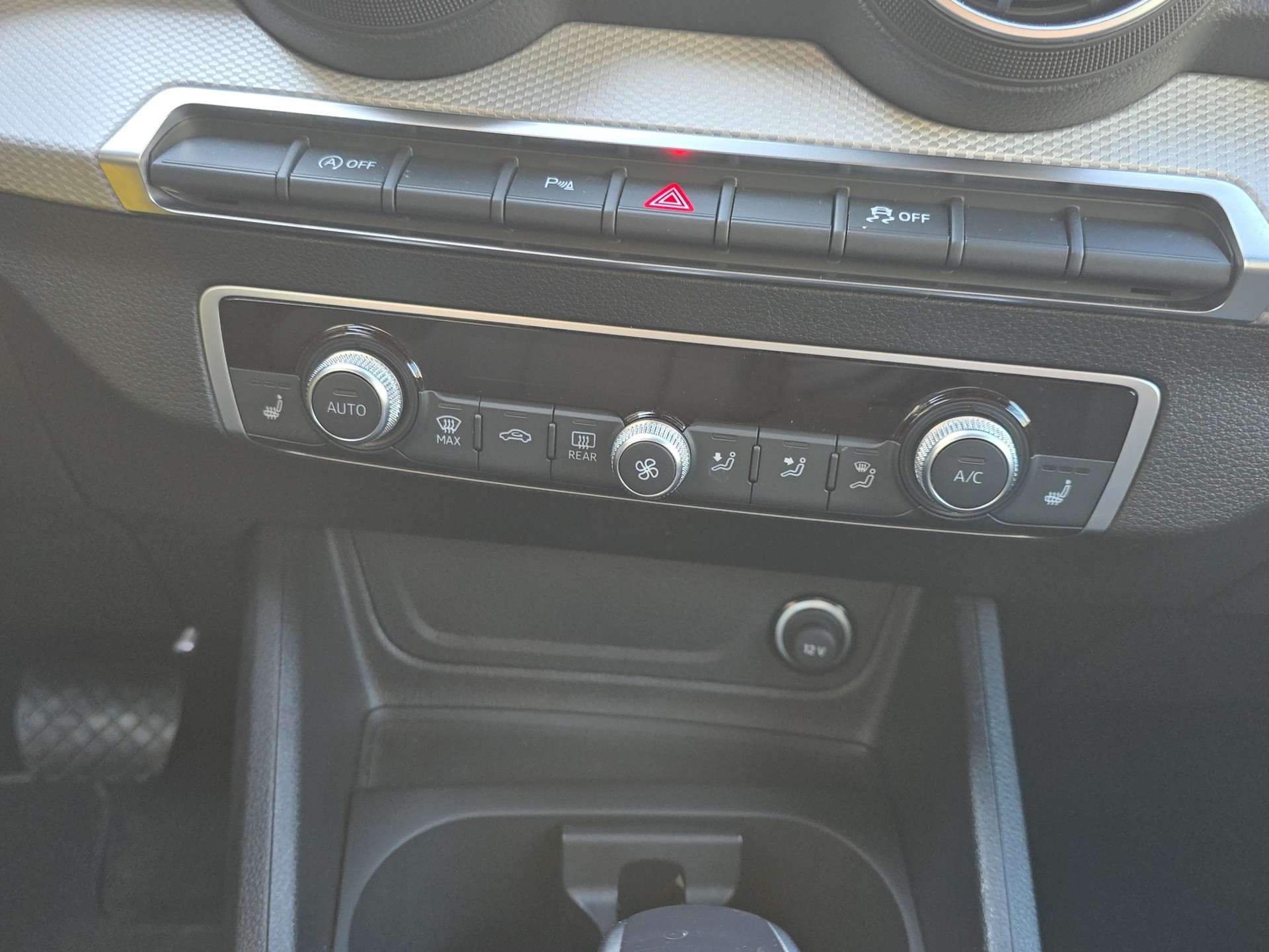 AUDI Q2 35 TFSI advanced S-tronic-image-11
