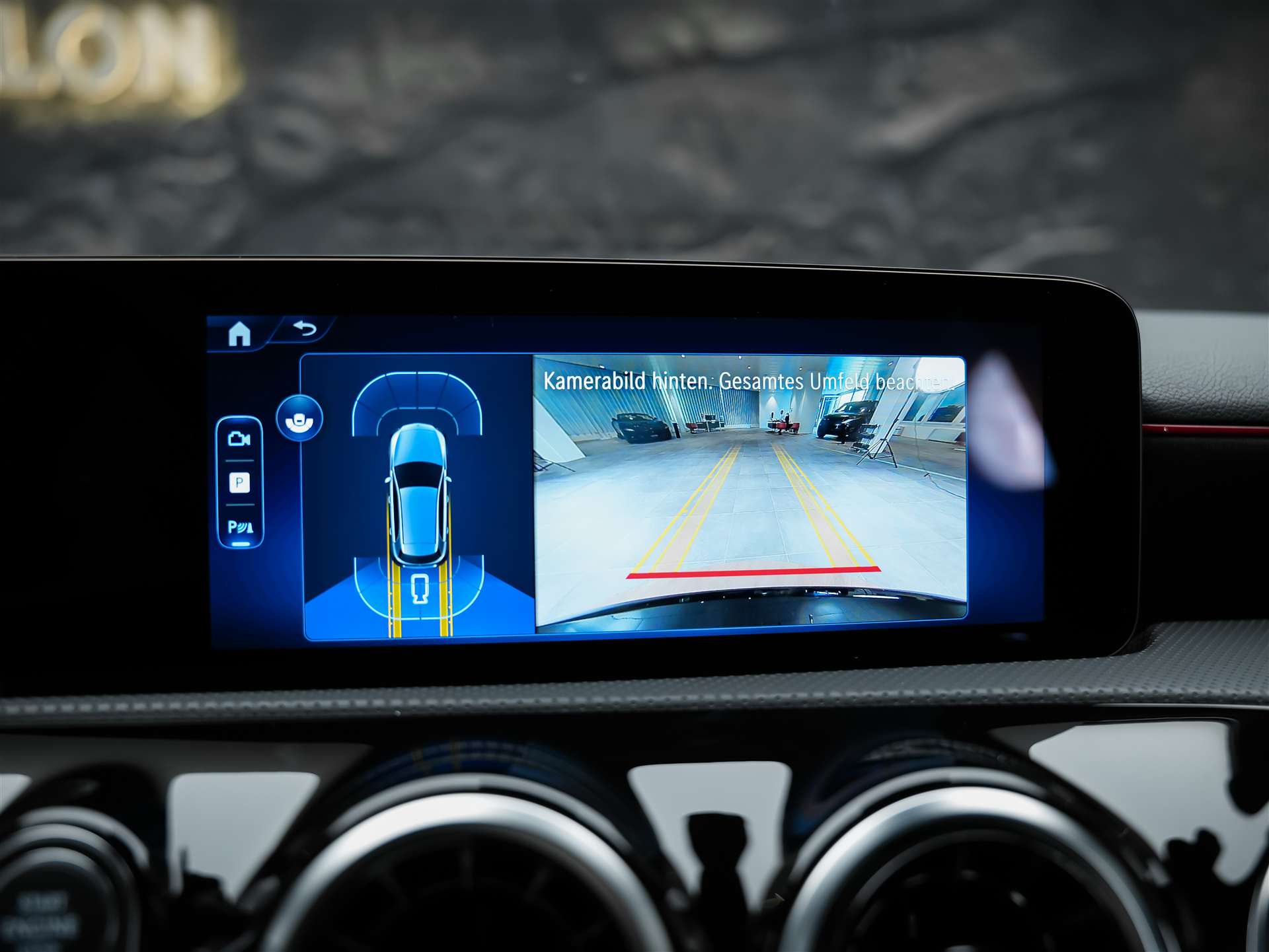 MERCEDES-BENZ A 200 AMG Line d 8G-DCT *Facelift*Werksgarantie*Multibeam LED-image-35
