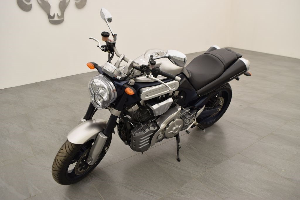 YAMAHA MT-01-image-3