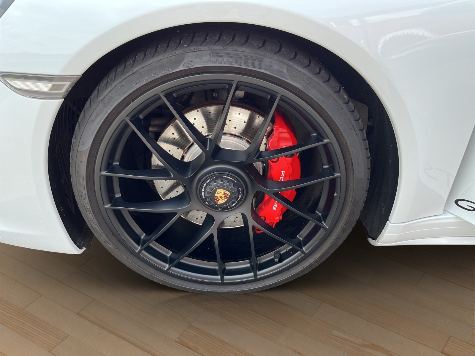 PORSCHE 911 (991.2) Cabriolet 3.0 Carrera GTS PDK-image-15