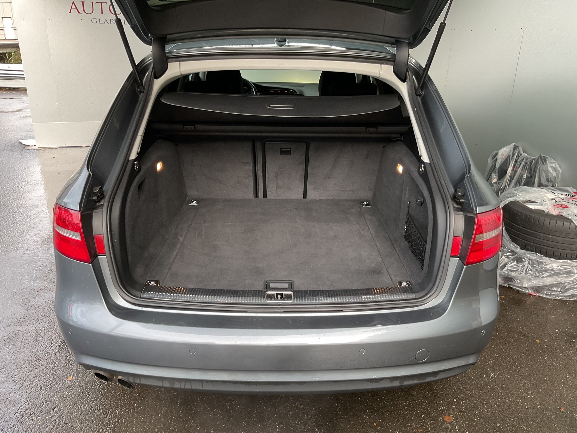 AUDI A4 Avant 2.0 TDI quattro S-tronic-image-6