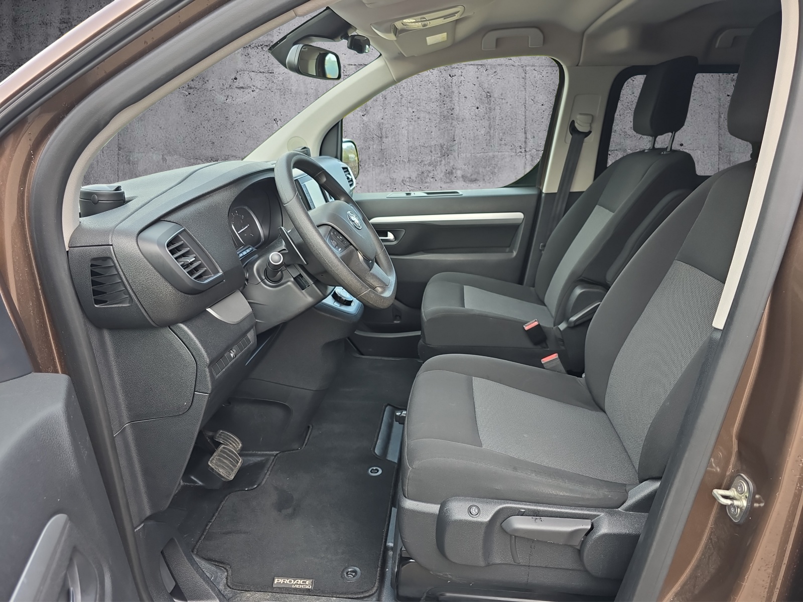 TOYOTA Proace Verso 2.0 D-4D Shuttle L1 Automatic-image-3