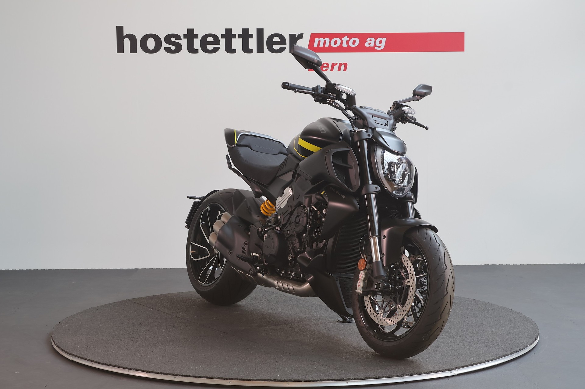 DUCATI Diavel V4