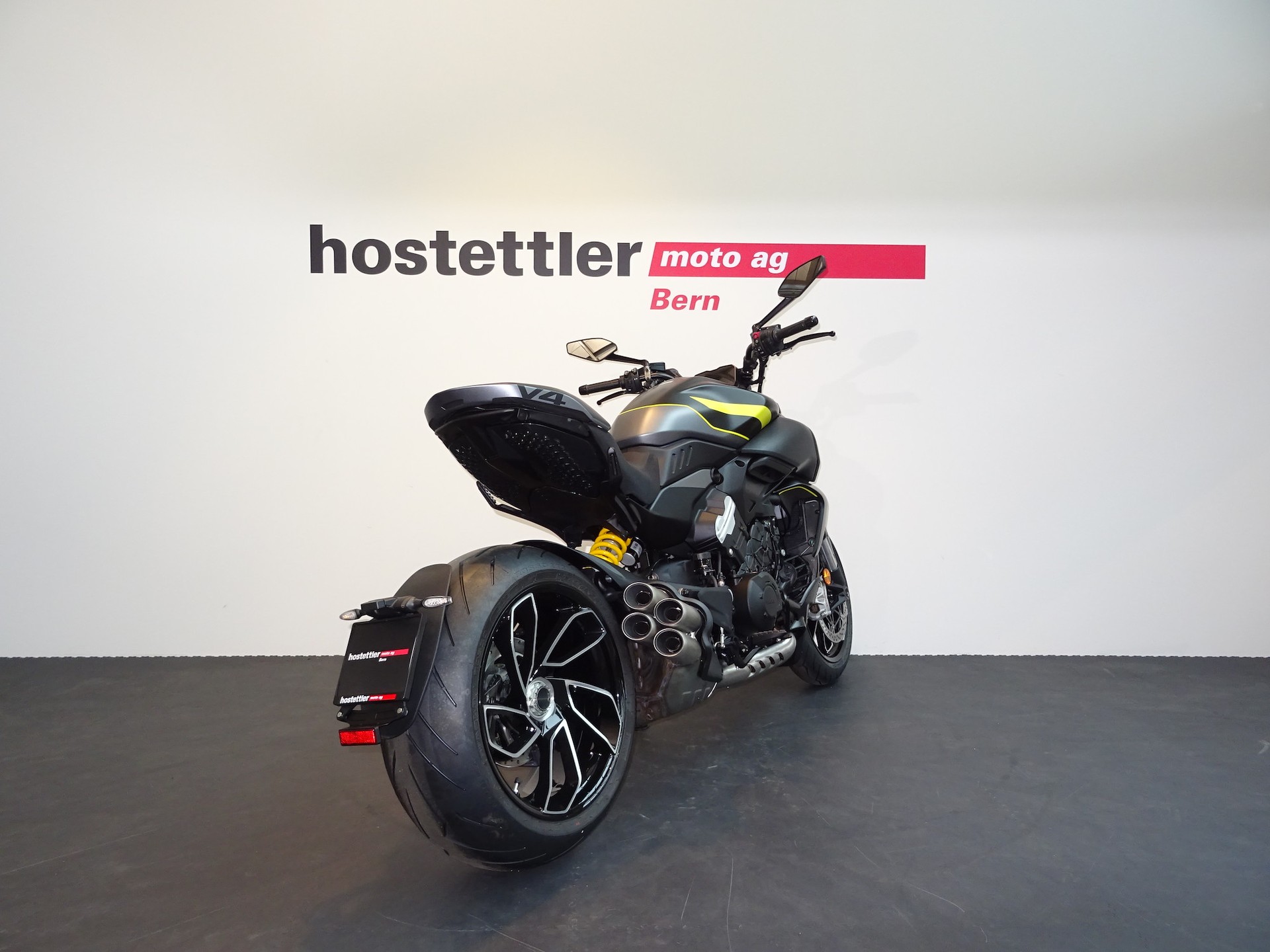 DUCATI Diavel V4-image-3