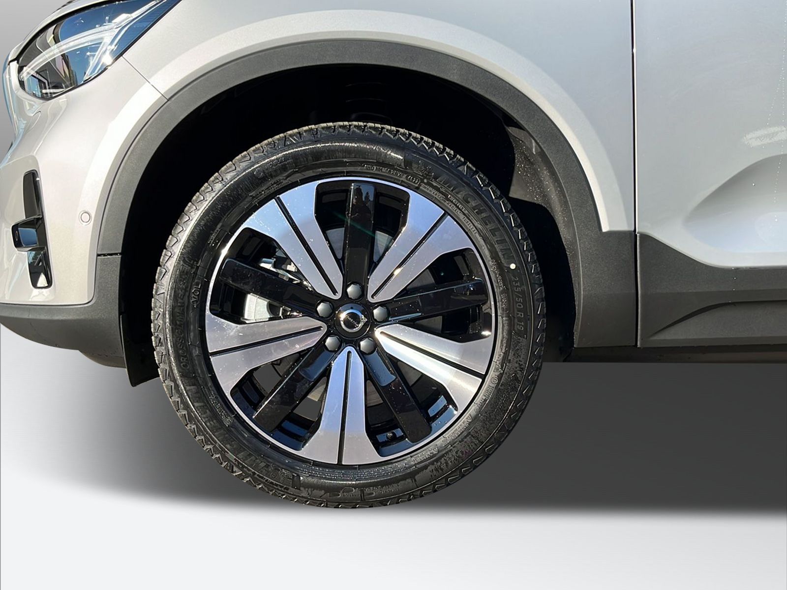 VOLVO C40 P8 Twin Recharge Ultimate AWD-image-8