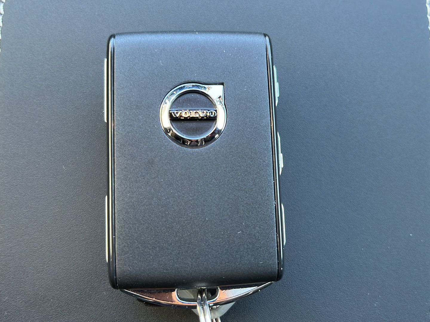 VOLVO C40 P8 Twin Recharge Ultimate AWD-image-18