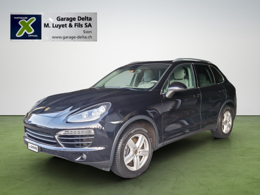 PORSCHE Cayenne Diesel-showroom-element-3