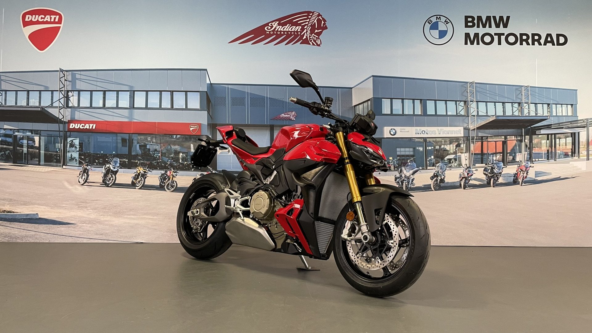 DUCATI Streetfighter 1103 V4 S-image-0