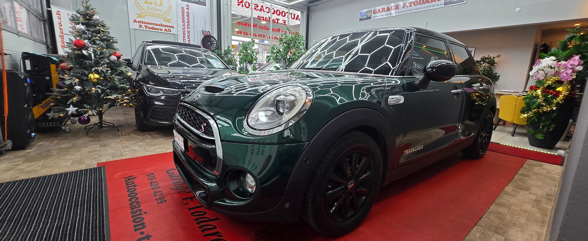 MINI Cooper S Steptronic-showroom-element-1