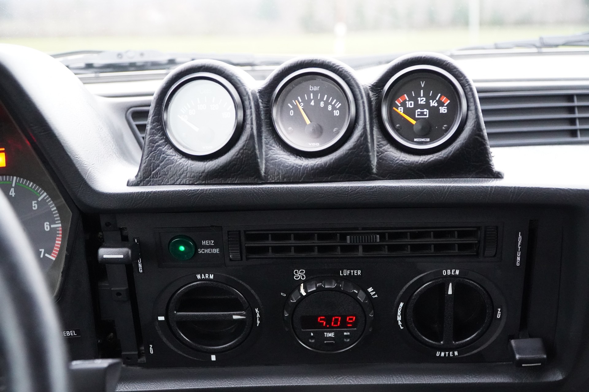 BMW 635 CSI DESIGN ALPINA REPLIKA-image-17