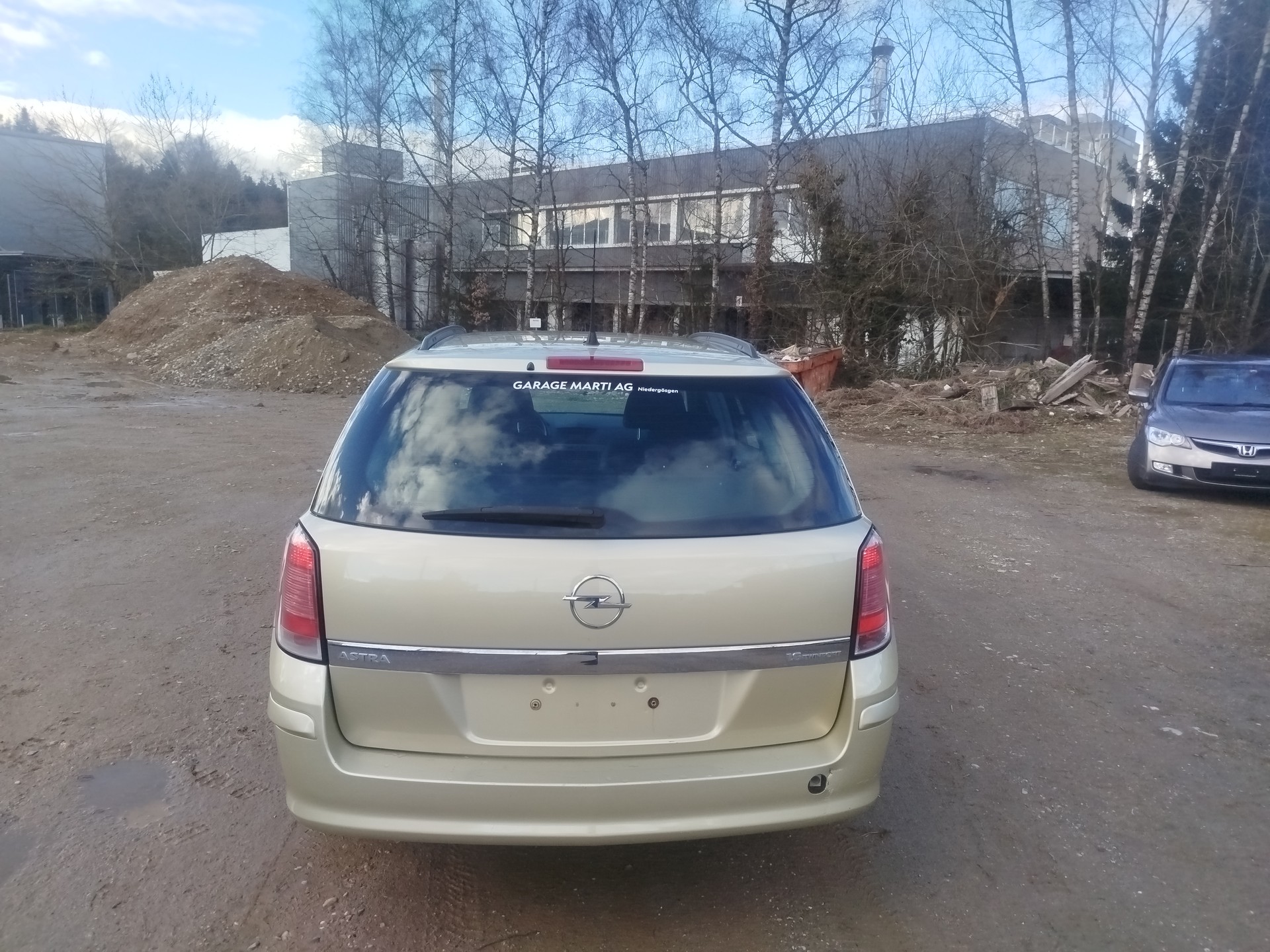 OPEL Astra Caravan 1.6i 16V TP Cosmo-image-4
