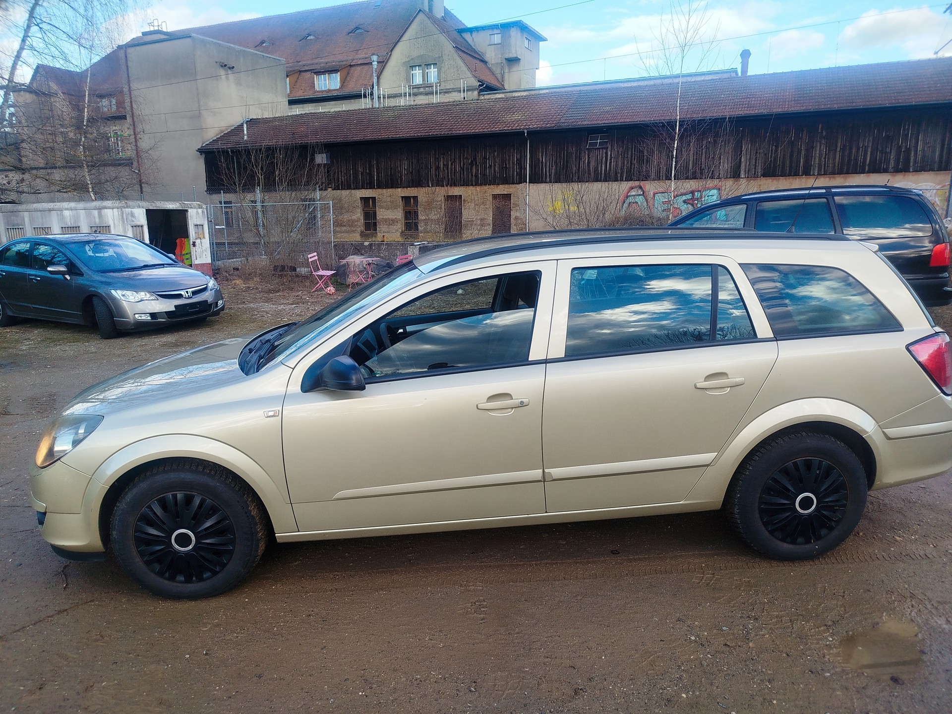 OPEL Astra Caravan 1.6i 16V TP Cosmo-image-6
