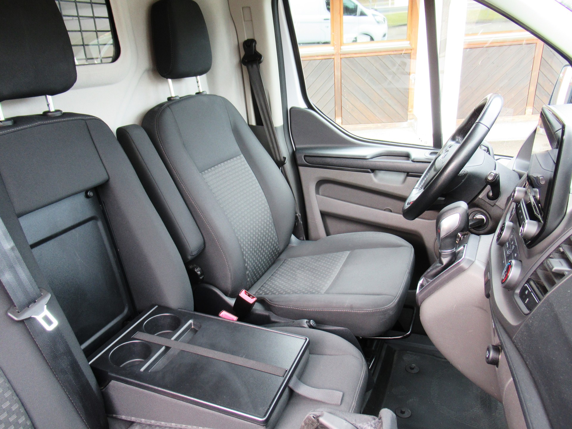 FORD Transit Custom Van 340 L1H1 Trend A-image-10
