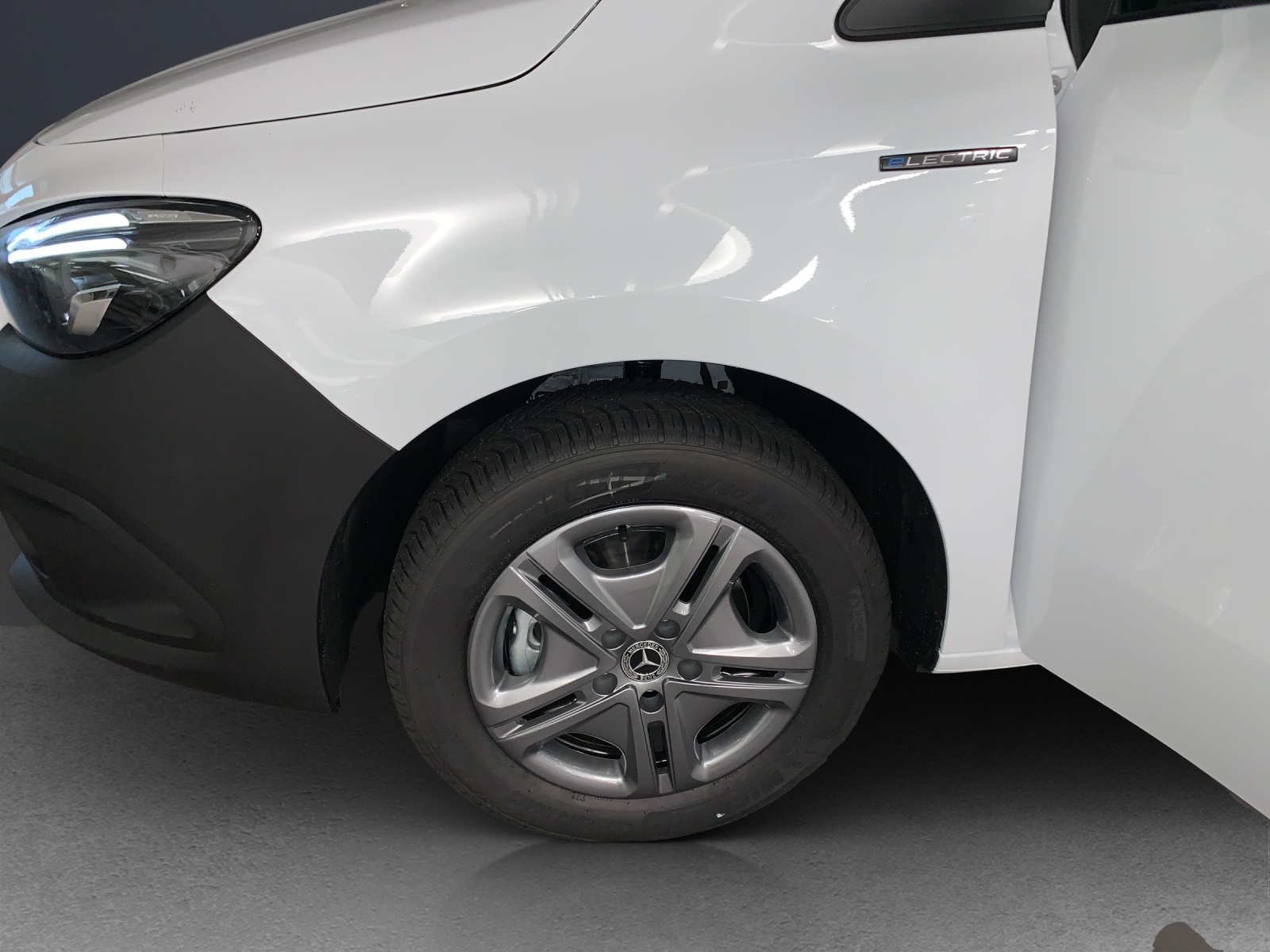 MERCEDES-BENZ eCitan 45kWh Pro-image-11