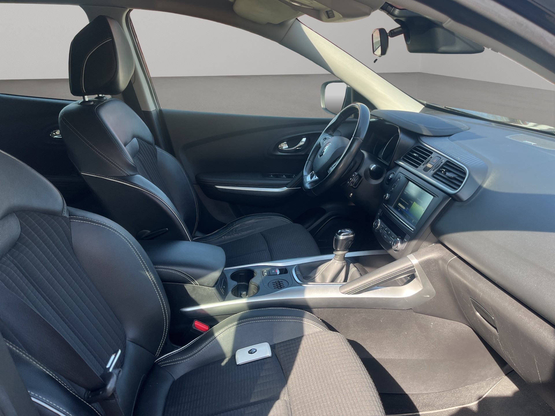 RENAULT Kadjar 1.2 16V Turbo Bose-image-15