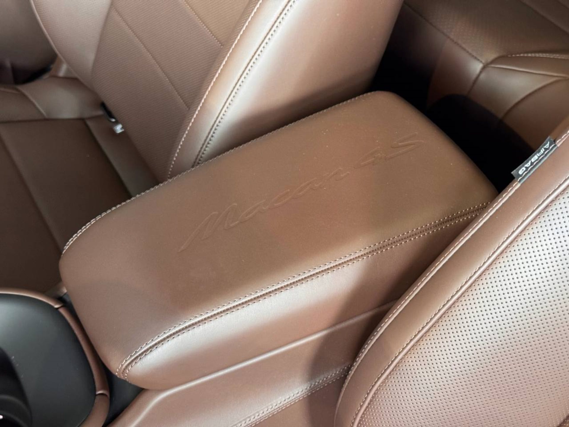 PORSCHE Macan 4S-image-22