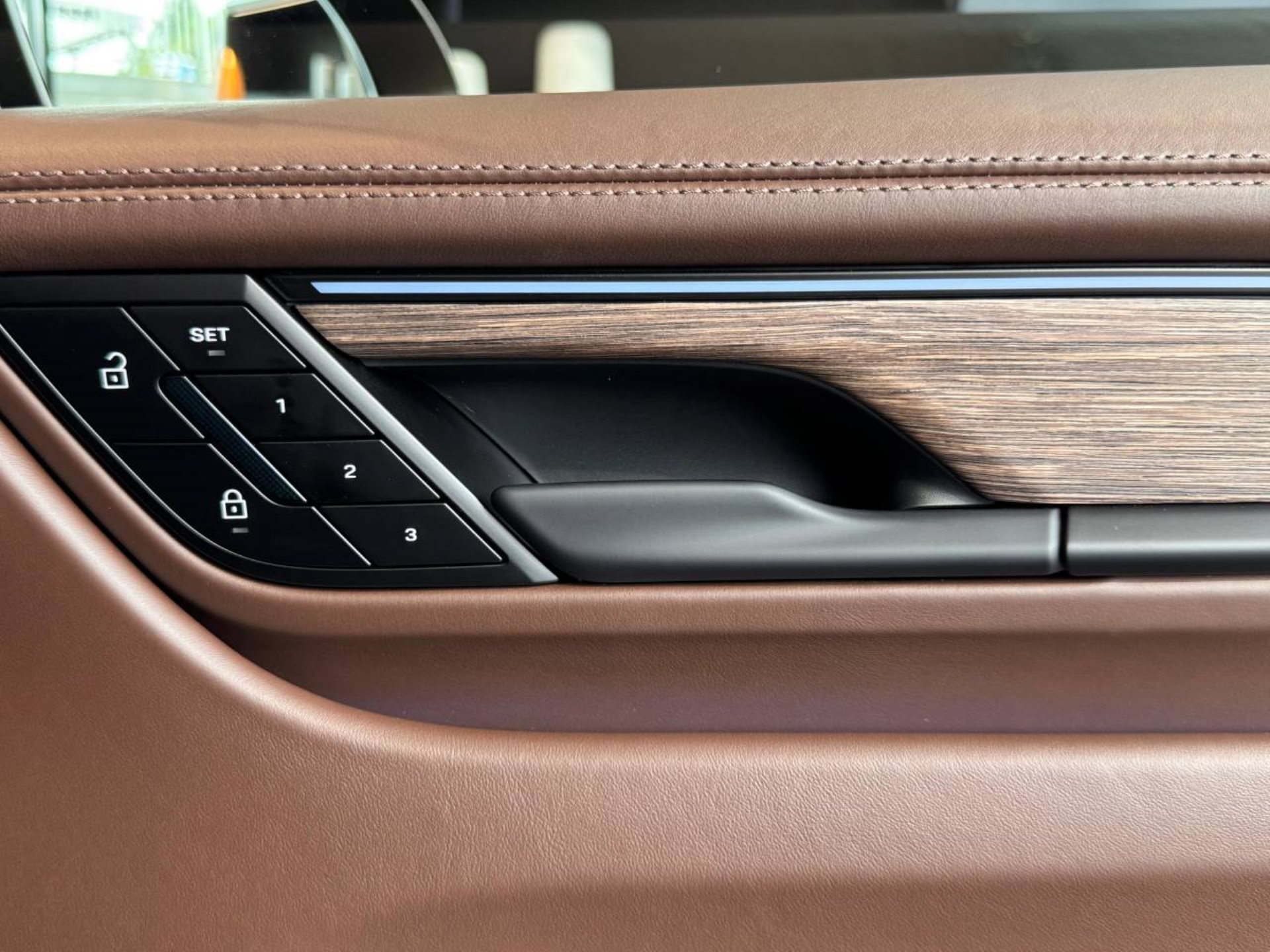 PORSCHE Macan 4S-image-24