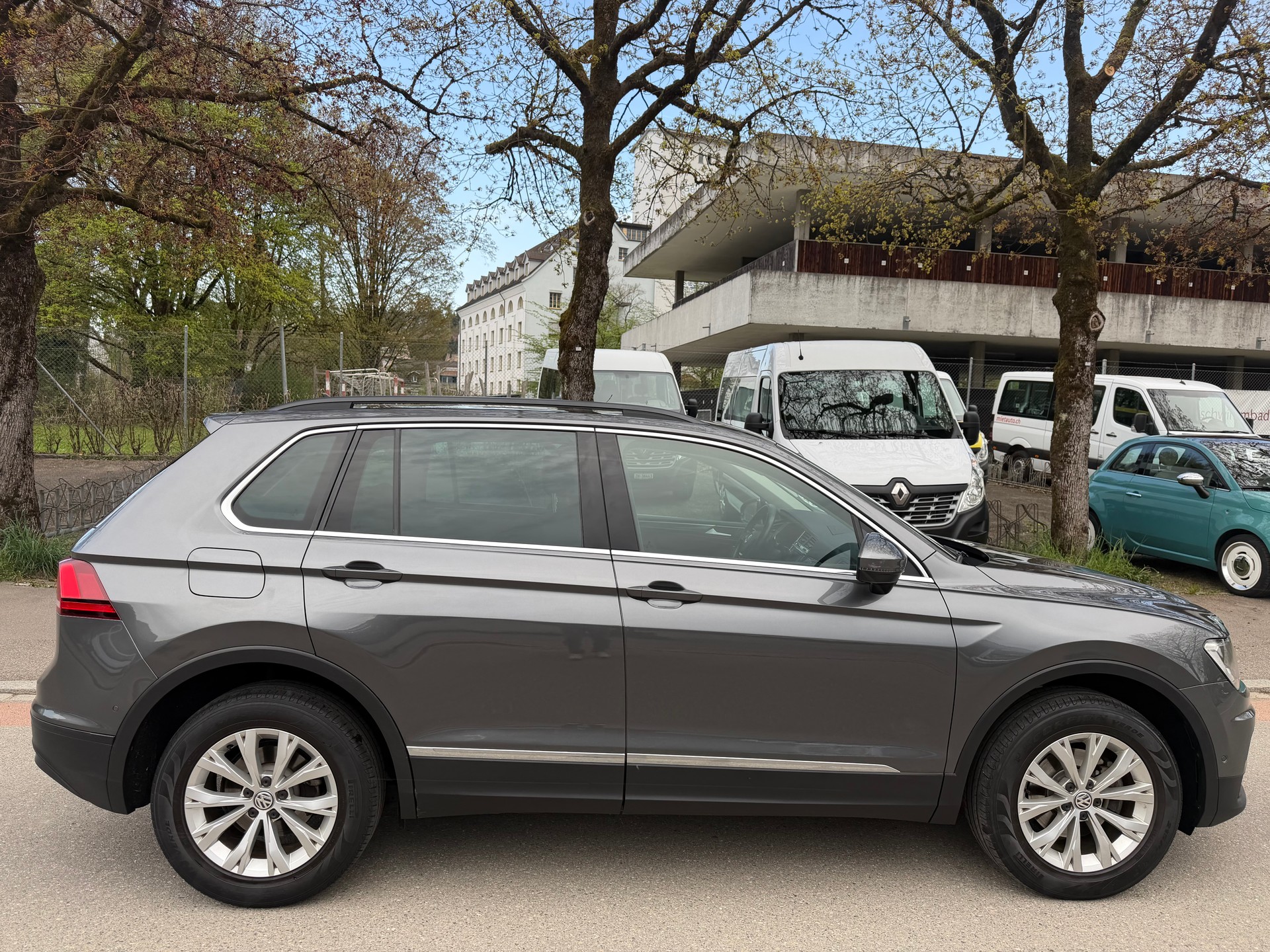 VW Tiguan 2.0 TDI BlueMotion Trend&Fun 4Motion DSG-showroom-element-3