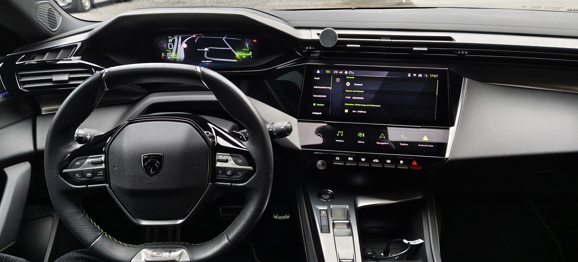 PEUGEOT 308 1.2 Pure Tech GT EAT8-image-8