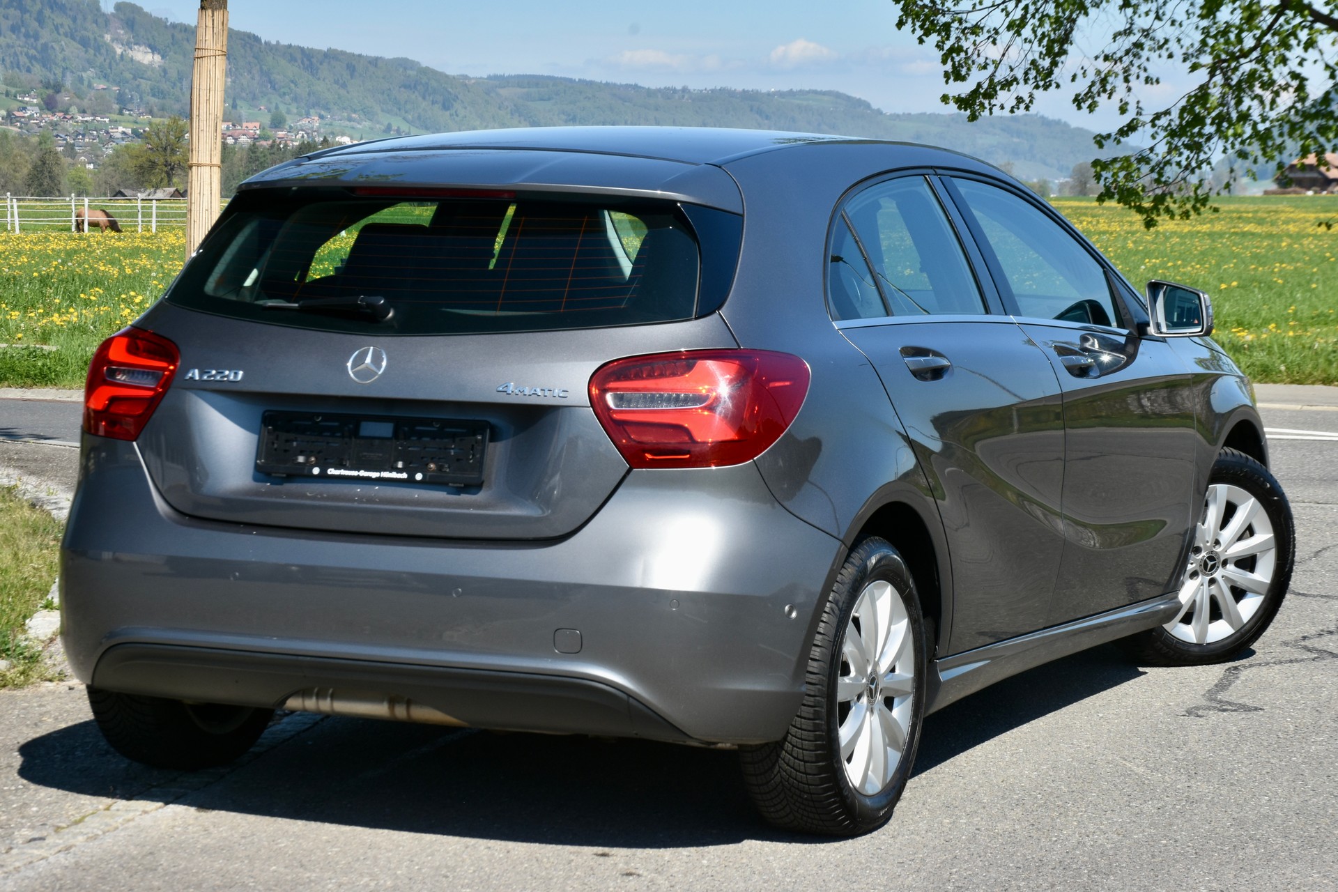MERCEDES-BENZ A 220 Style 4Matic 7G-DCT-showroom-element-1