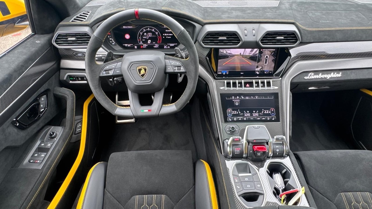 LAMBORGHINI Urus Performante-image-18