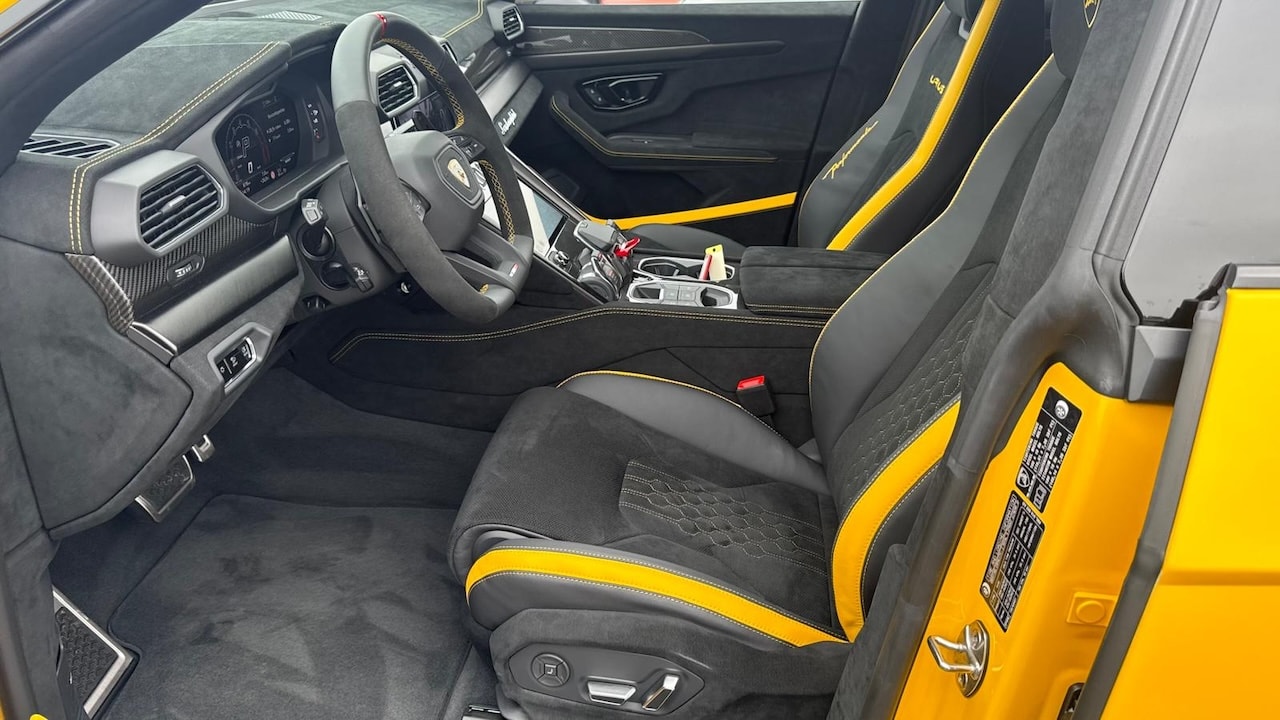 LAMBORGHINI Urus Performante-image-15