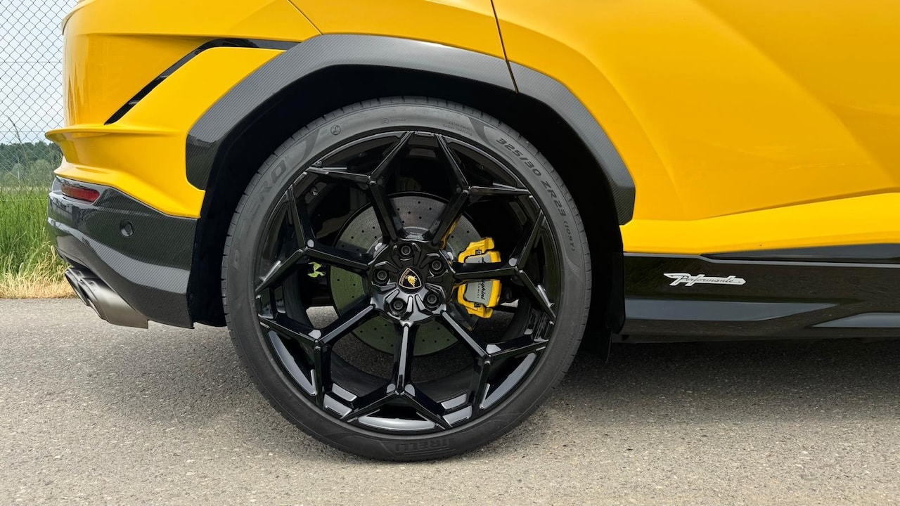 LAMBORGHINI Urus Performante-image-11