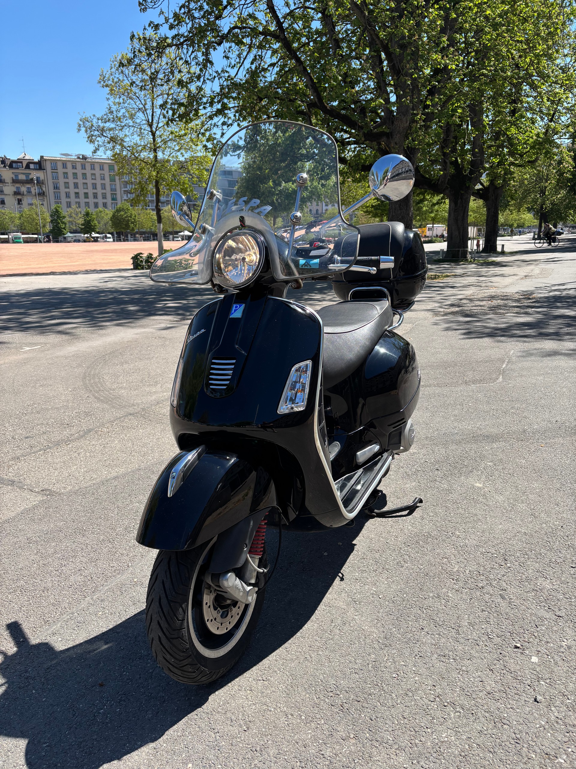PIAGGIO Vespa GTS Super 125 i.e.-image-1